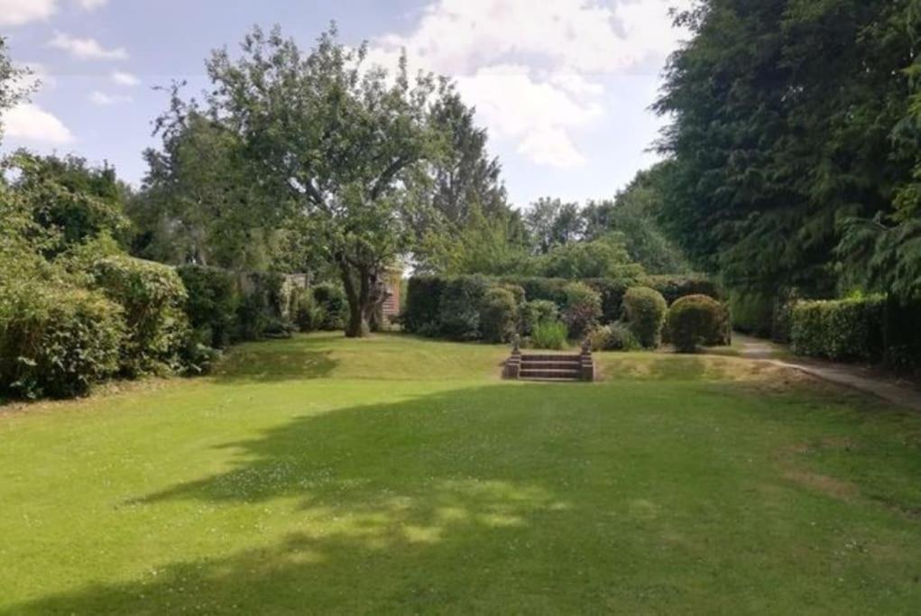 Sycamore Lodge Kent With Ev Zappi Type 2, Swimming Pool For A Fee Sellindge Luaran gambar