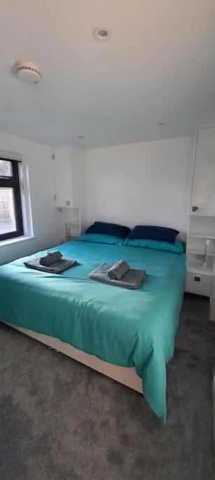 Sycamore Lodge Kent With Ev Zappi Type 2, Swimming Pool For A Fee Sellindge Luaran gambar