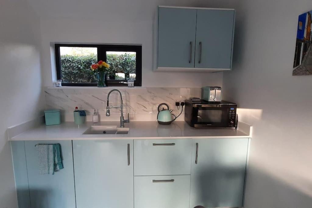 Sycamore Lodge Kent With Ev Zappi Type 2, Swimming Pool For A Fee Sellindge Luaran gambar